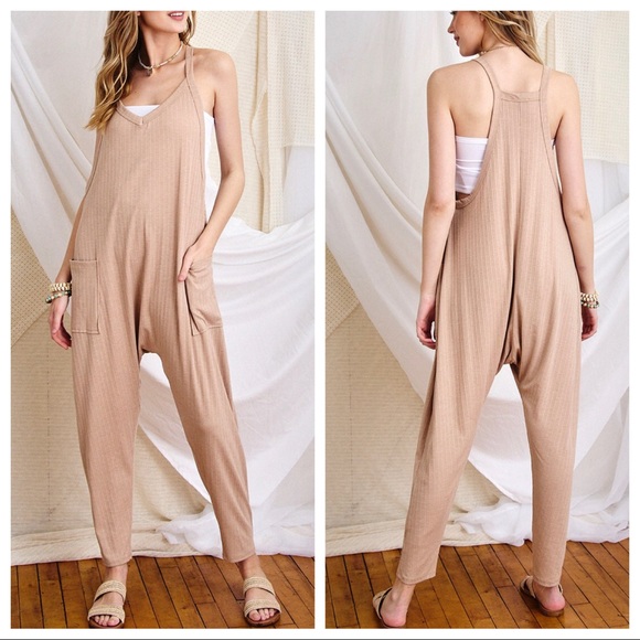 Fabulous Solid Harem Jumpsuit - Picture 4 of 4